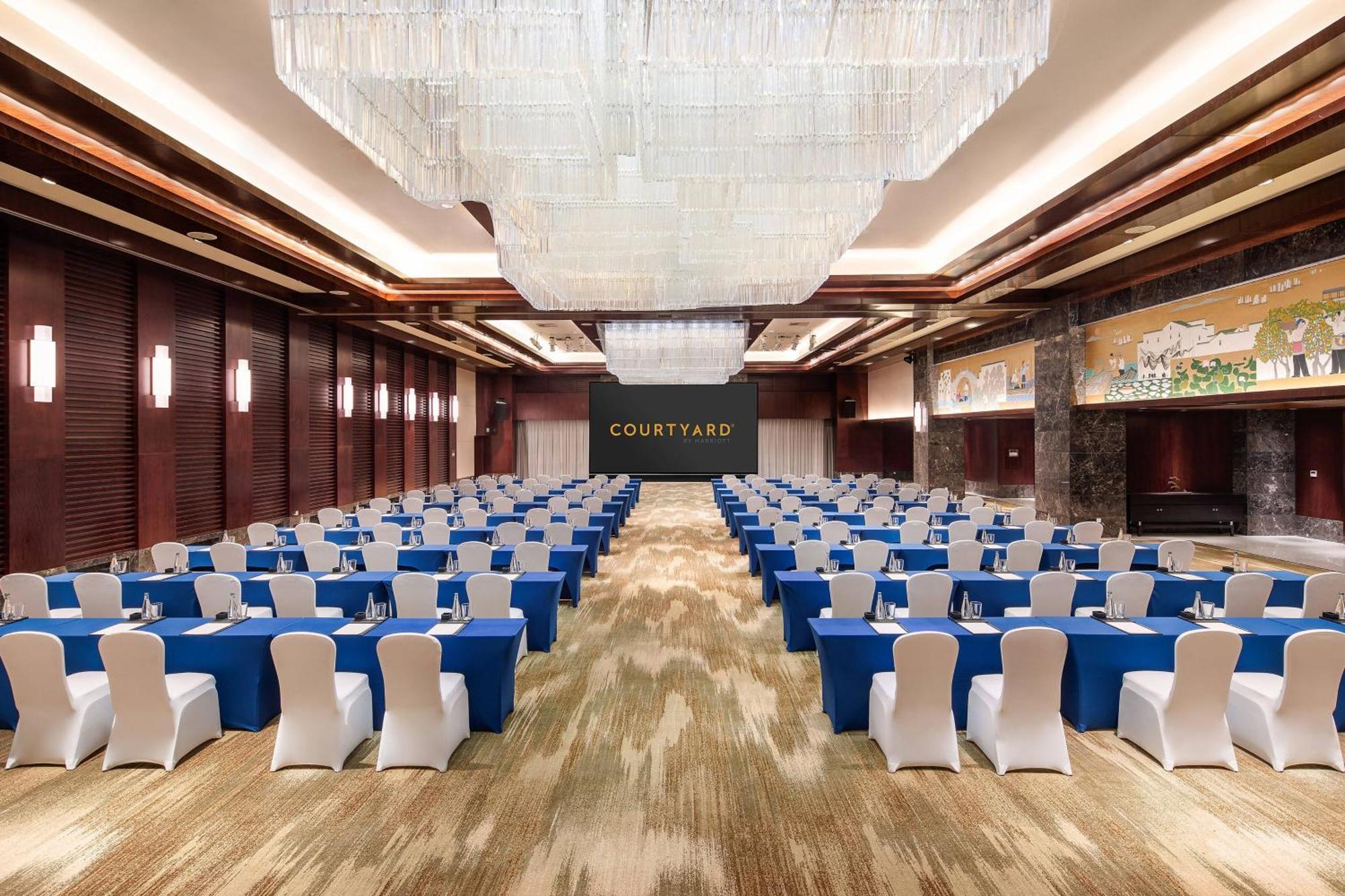 Courtyard By Marriott Wuxi Lihu Lake Buitenkant foto